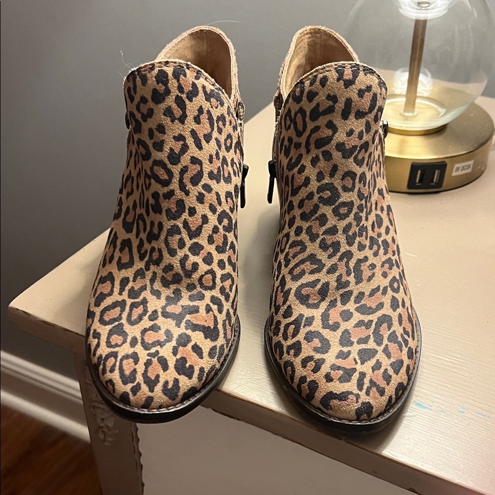 Lucky Brand Leopard Print Booties size 7.5